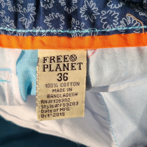 Free Planet cargo shorts size 36 men's - Picture 4 of 8